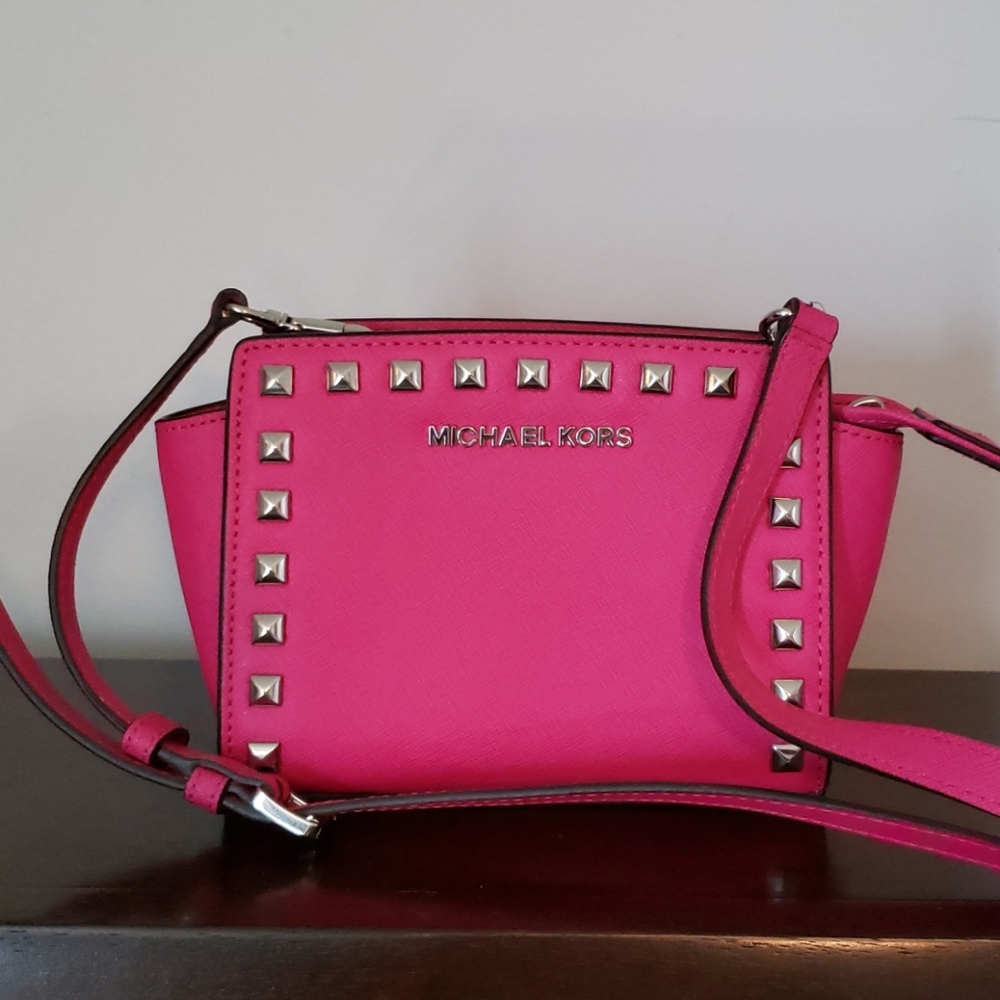 Michael Kors hot pink crossbody bag